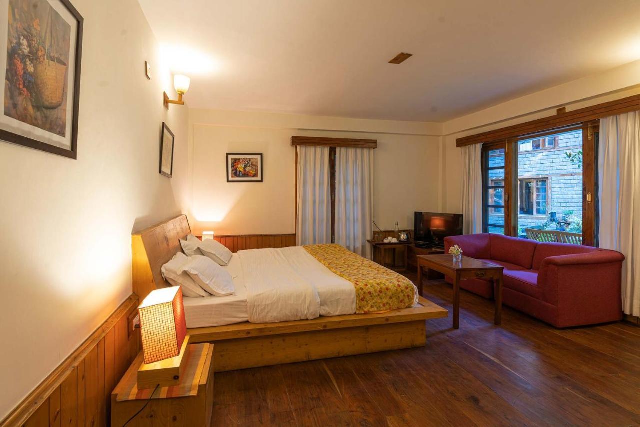 Stayvista At Casa Bella Vista- Mall Road Manāli Kültér fotó